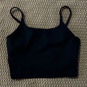 Black workout crop top
